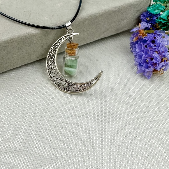 Green Aventurine moon and potion bottle necklace - Picture 3 of 4